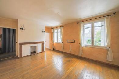 Appartement à louer 890 € 4 pièces 3 chambres 83 m² 2ème étage Bastia 20200