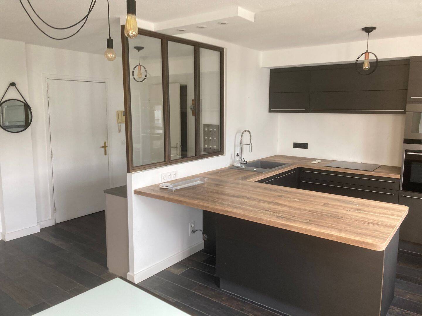 Appartement 3 pièces 67 m² · à Grenoble · 67 m² · 930 €