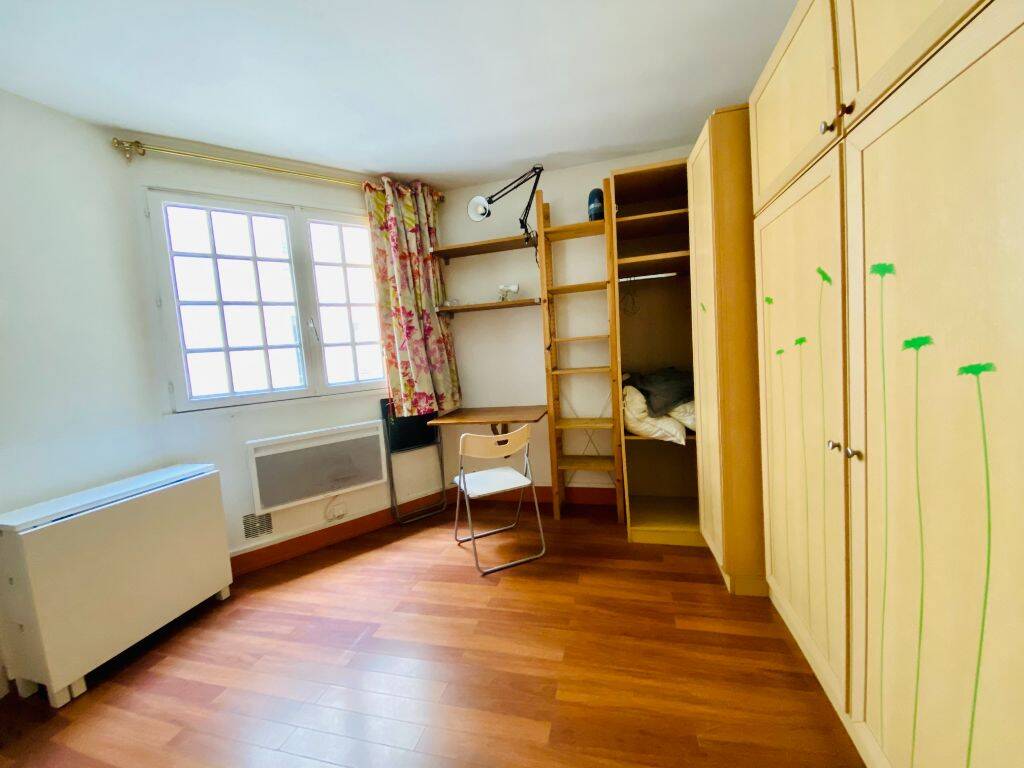 Appartement 1 pièce 15 m² · à Paris 18ème Arrondissement · 15 m² · 850 €/mois