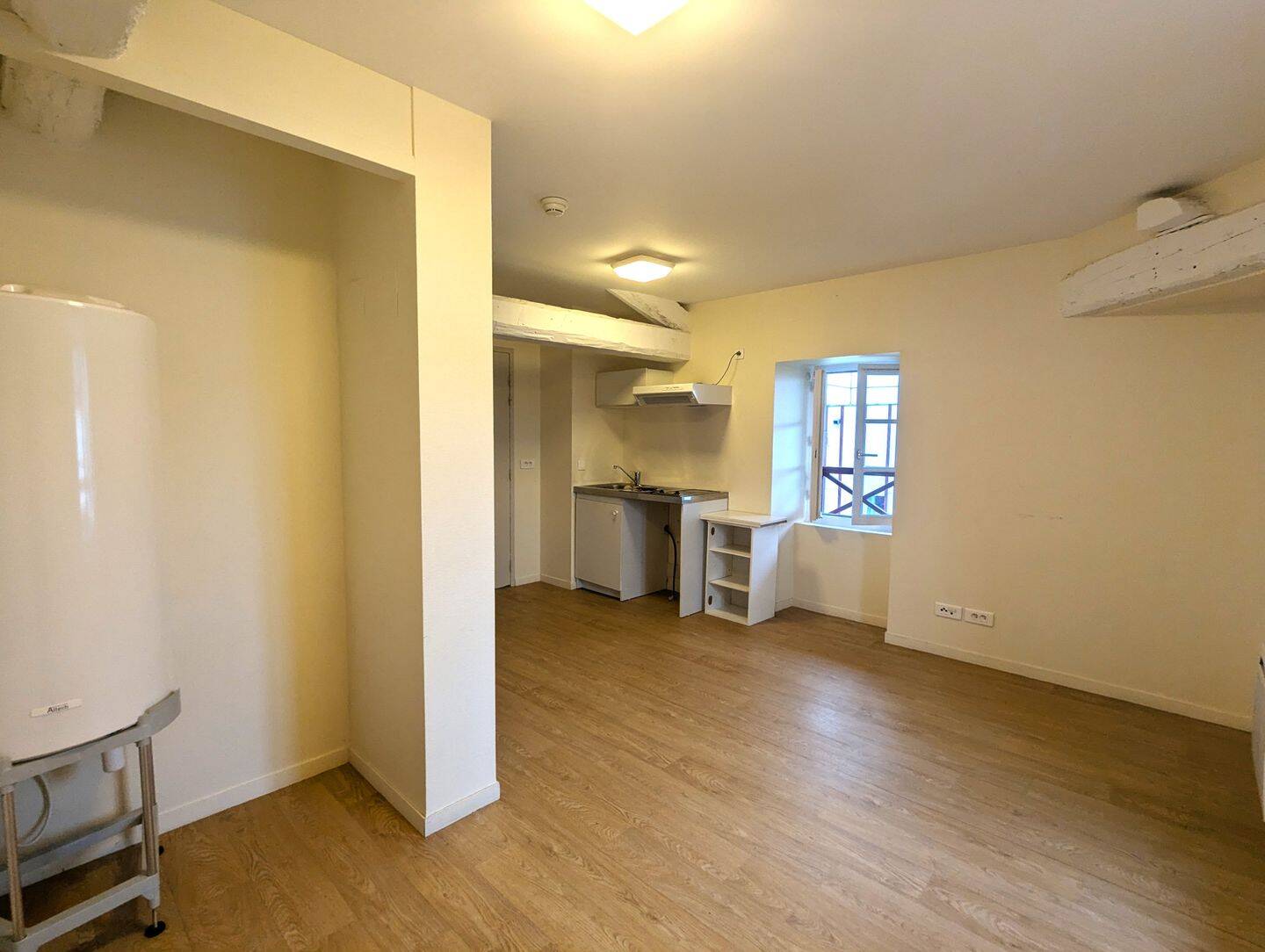 Appartement 1 pièce 26 m² · à Saint-Palais · 25,8 m² · 300 €/mois