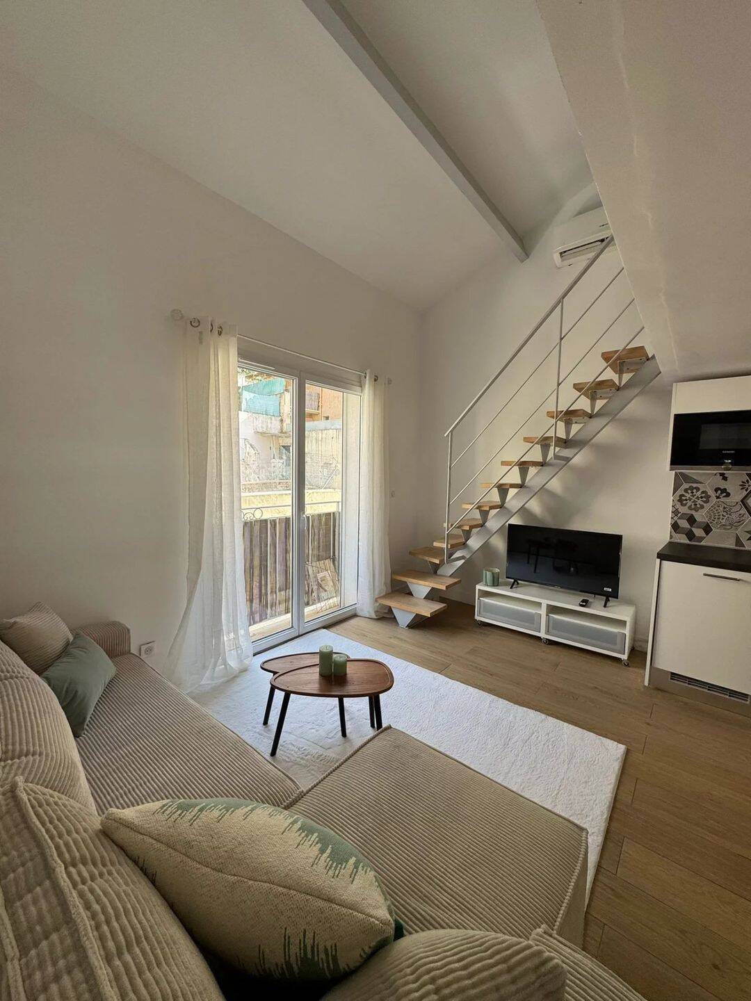 Deux pièces de 38m² dans un duplex — 3