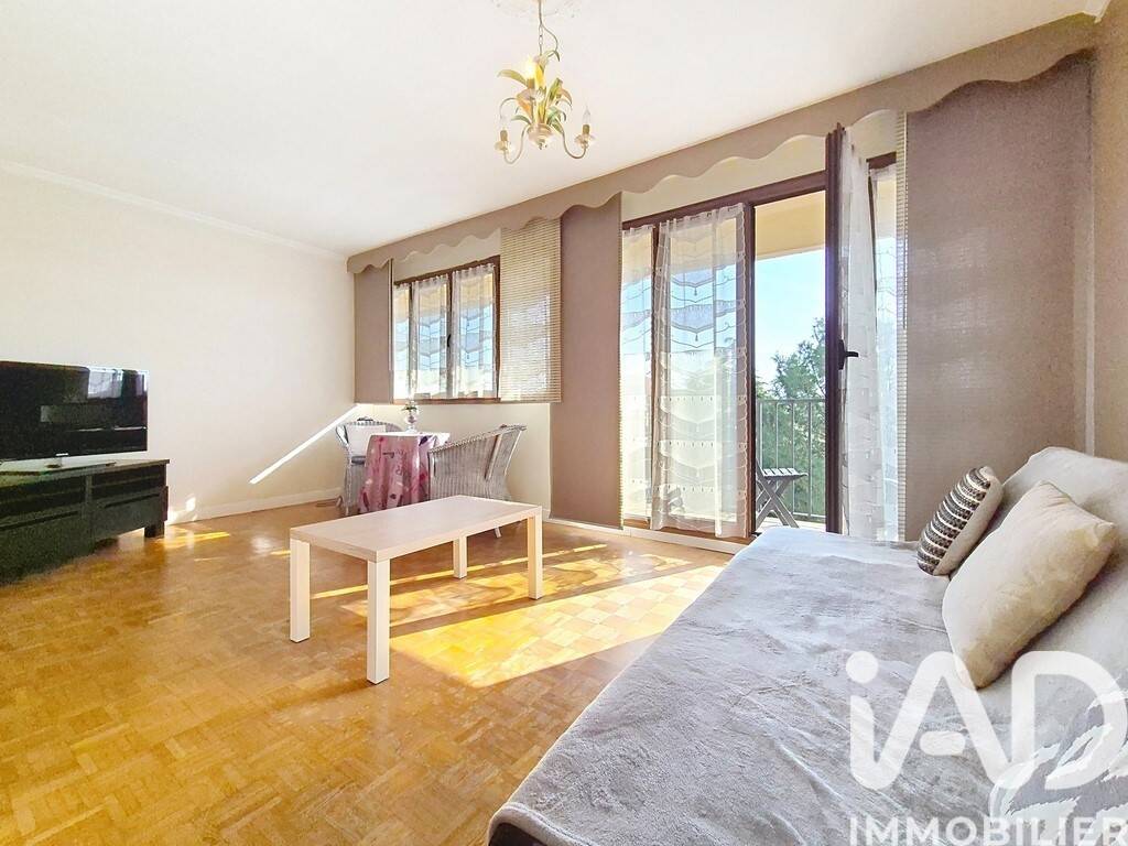 Appartement 4 pièces 74 m² · à Neuilly-sur-Marne · 74 m² · 187 000 €