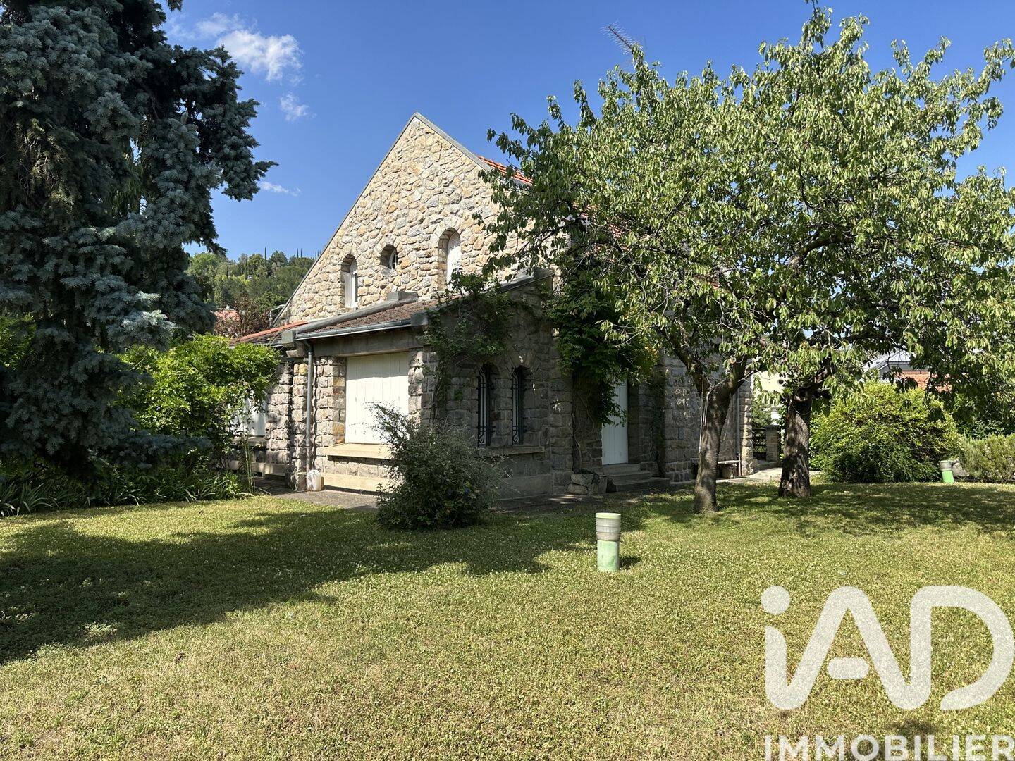Maison 8 pièces 188 m² · à Clermont-Ferrand · 188 m² · 648 000 €