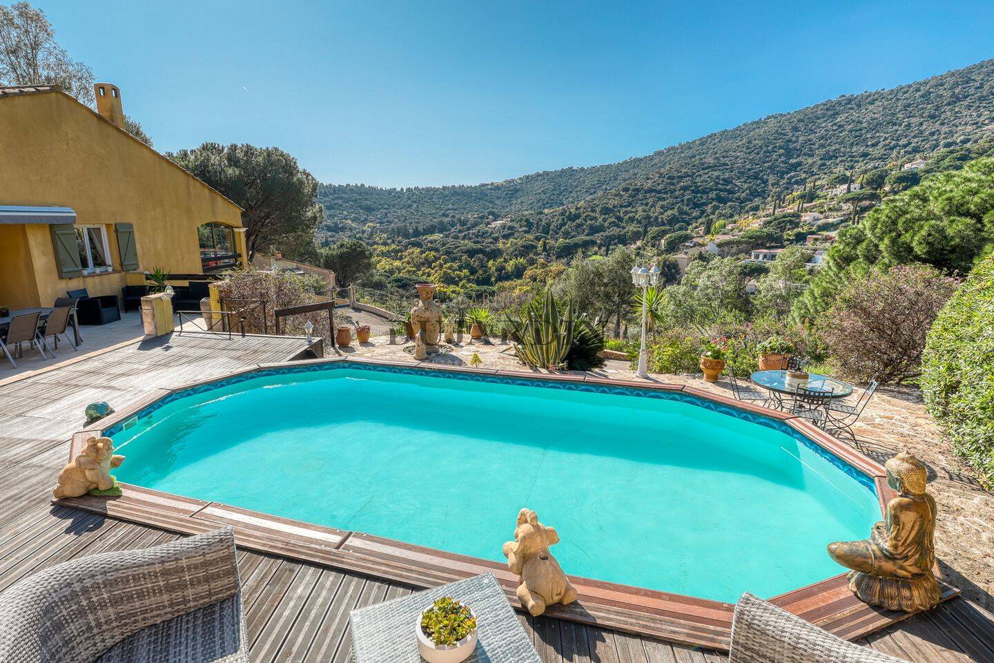 Maison 5 pièces 124 m² · à Le Lavandou · 124 m² · 890 000 €