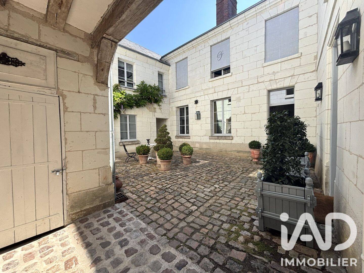 Maison 11 pièces 350 m² · à Loches · 350 m² · 795 000 €