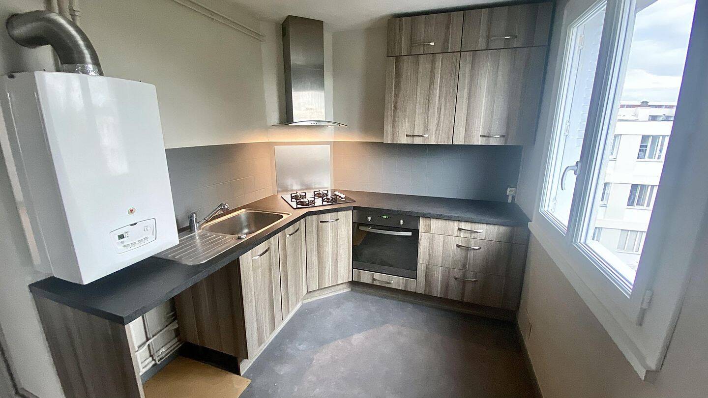 Appartement 1 pièce 68 m² · à Clermont-Ferrand · 67,6 m² · 713 €/mois