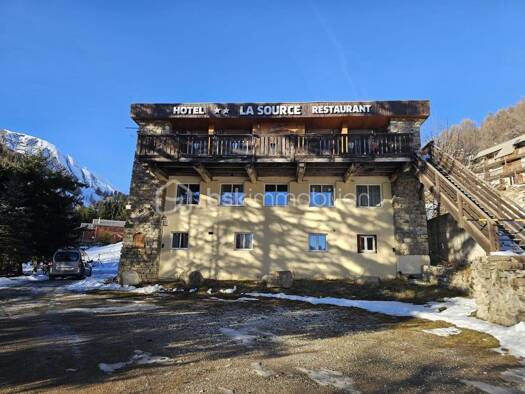 Local commercial à vendre 580 000 € 546 m² de surface de vente La Foux D'Allos Allos 04260