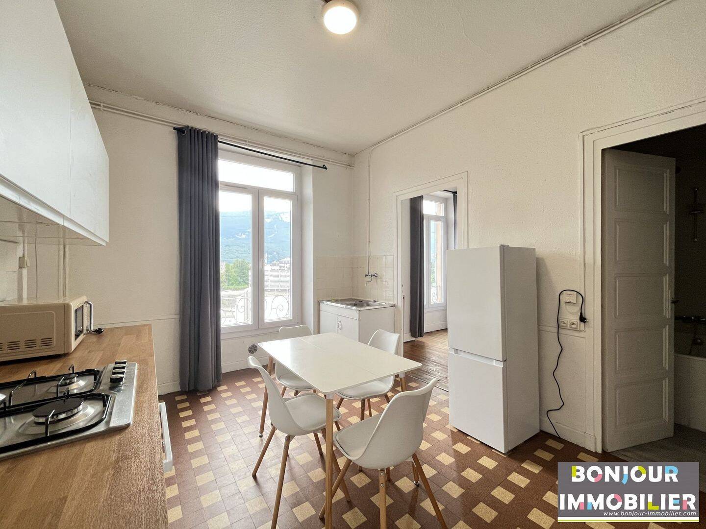 Appartement 2 pièces 50 m² · à Grenoble · 50,1 m² · 560 €