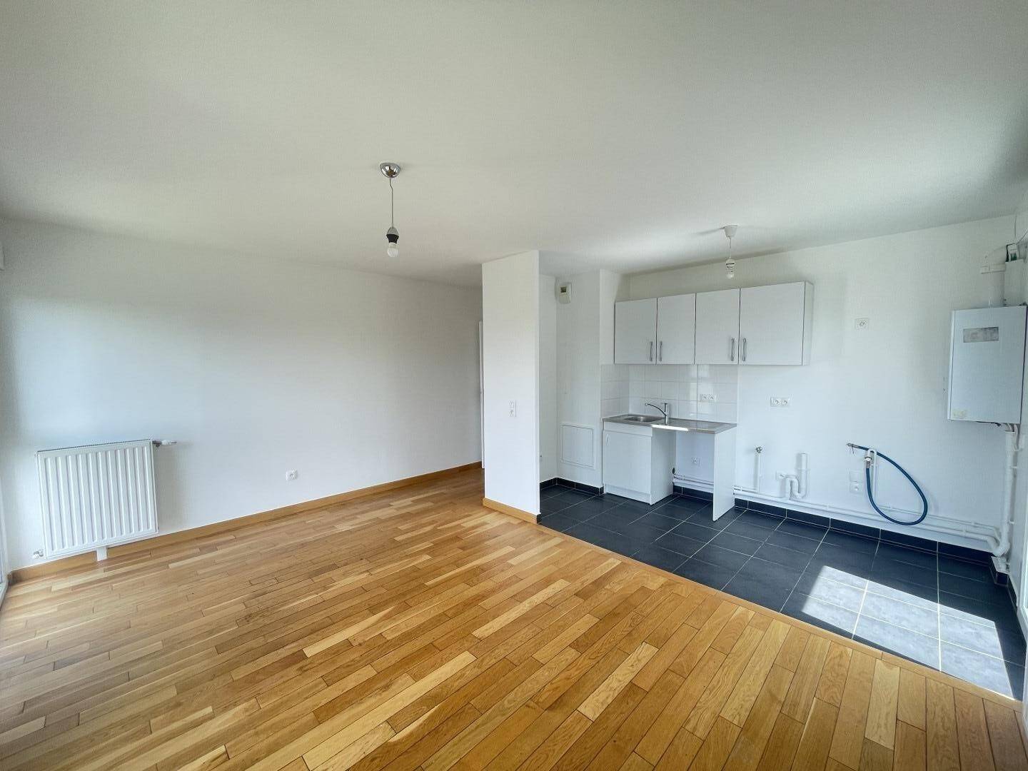Appartement 3 pièces 57 m² · à Le Kremlin-Bicêtre · 56,9 m² · 1 238 €