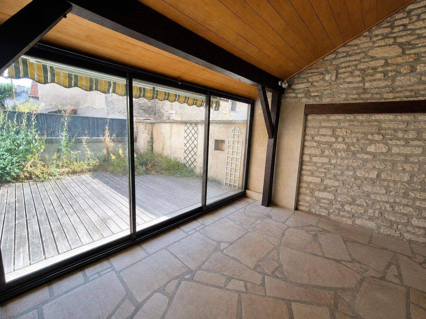 Maison 4 pièces 98 m² · à Vanvey · 98 m² · 65 000 €