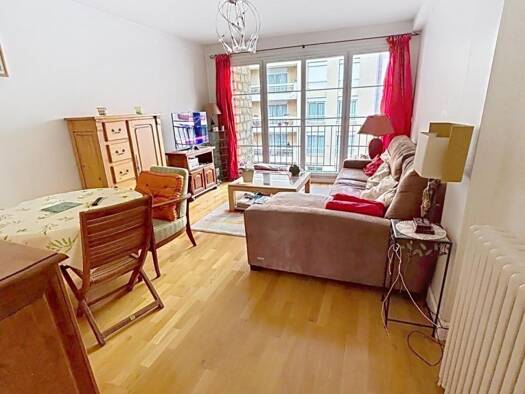 Appartement à vendre 450 000 € 3 pièces 2 chambres 65 m² Hôtel de Ville Courbevoie 92400