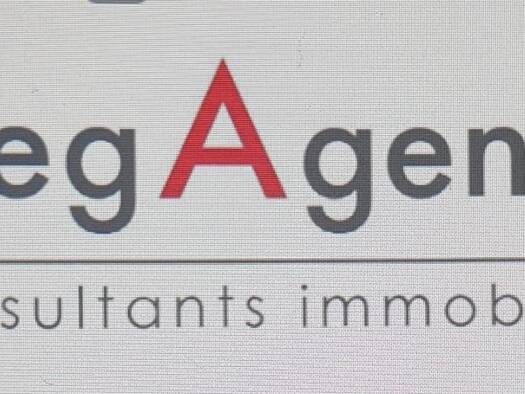 Boutique à vendre Fonds de commerce 235 000 € 250 m² de surface de vente Léopold-Ville Vieille Nancy 54000