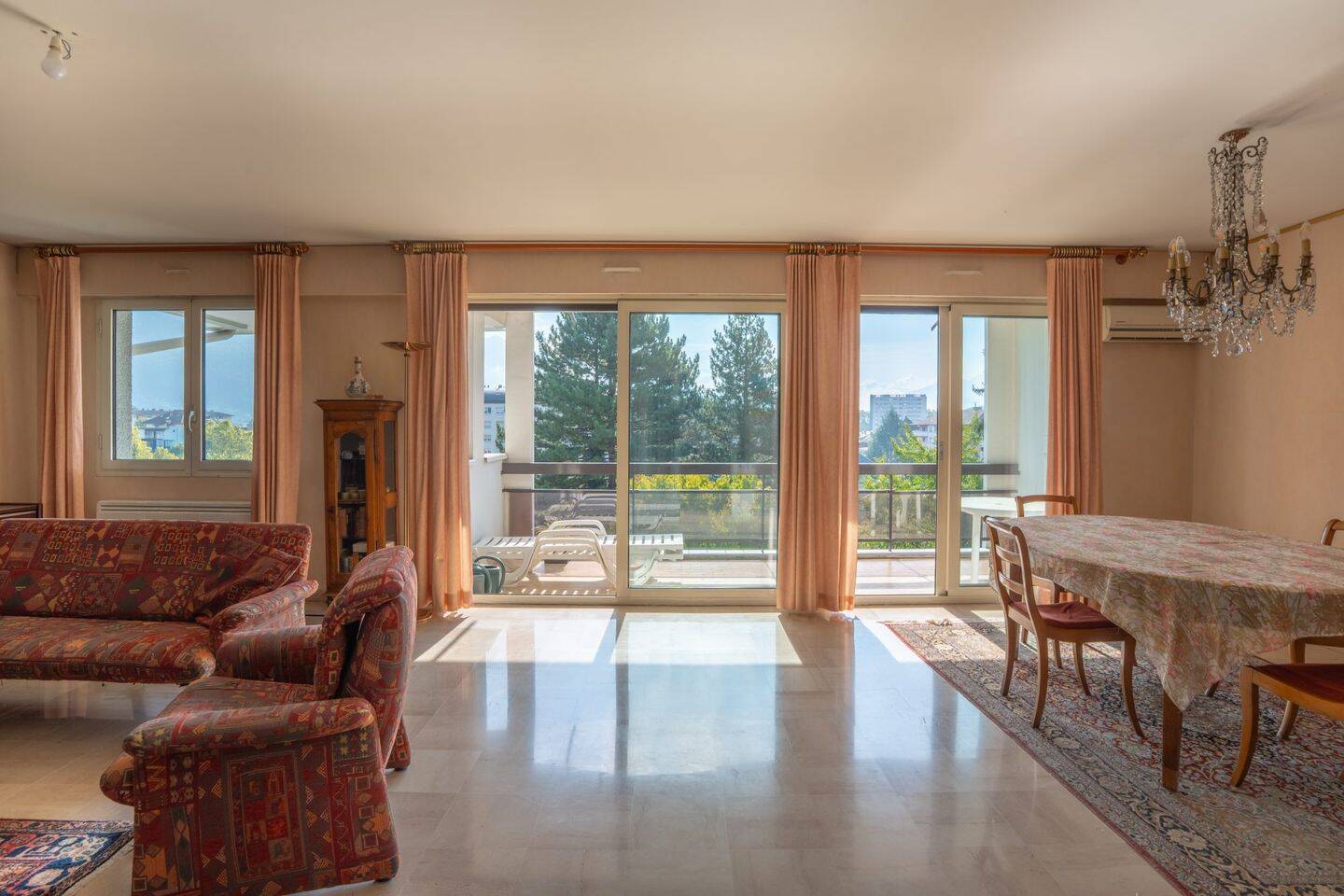 Appartement 3 pièces 106 m² · à Annecy · 106 m² · 790 000 €
