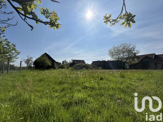 Terrain constructible à vendre 22 199 € 1 200 m² de terrain Isigny-le-Buat 50540