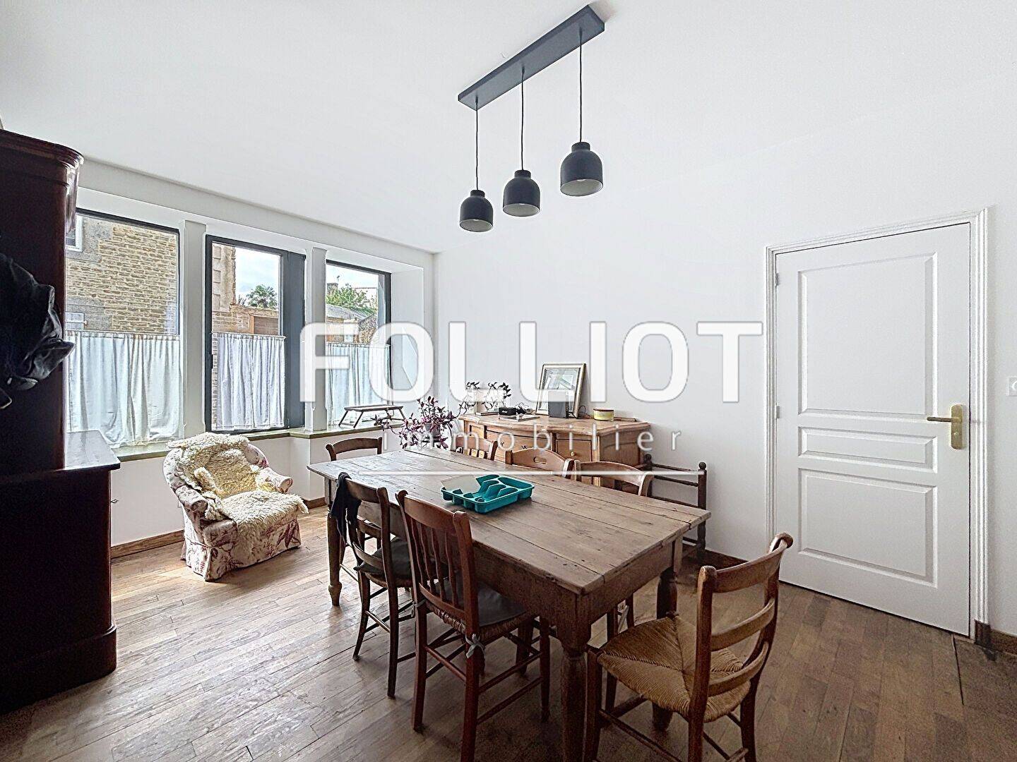 Maison 5 pièces 89 m² · à Val-Couesnon · 89,1 m² · 800 €/mois