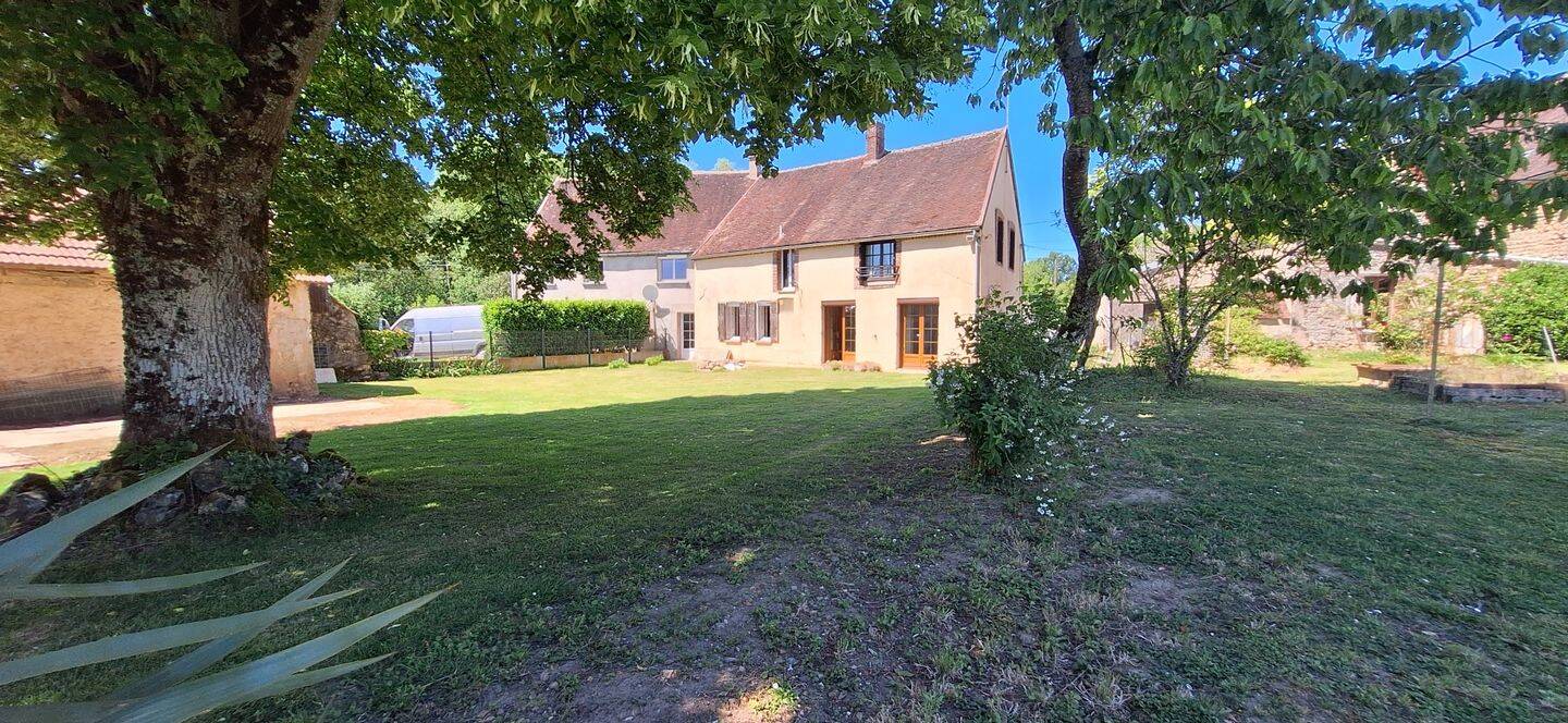 Maison 4 pièces 122 m² · à Dixmont · 121,5 m² · 128 000 €