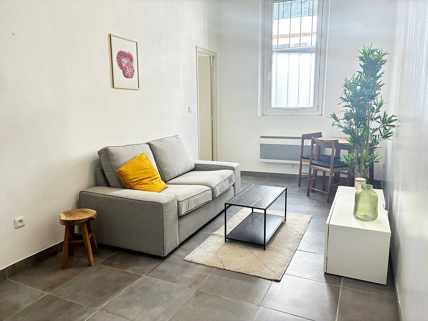 Appartement 2 pièces 28 m² · à Marseille 8ème Arrondissement · 28 m² · 650 €