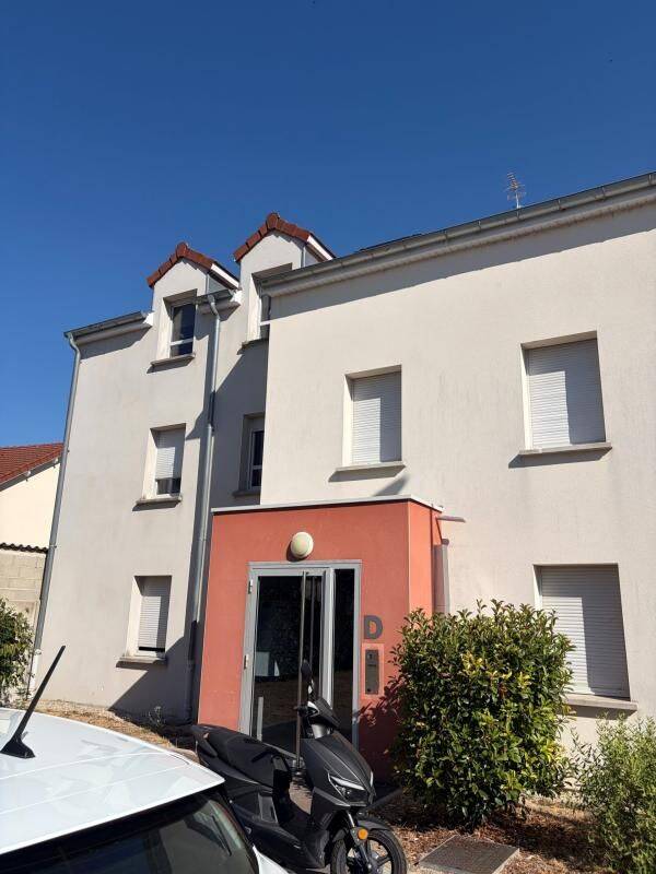Appartement 4 pièces 101 m² · à Troyes · 101 m² · 959 €