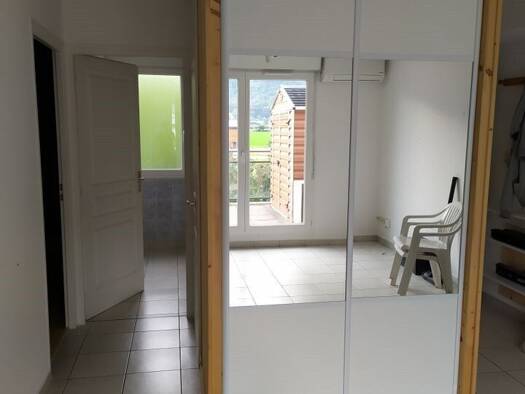 Appartement à louer 827 € 2 pièces 1 chambre 46 m² Sud Scionzier 74950