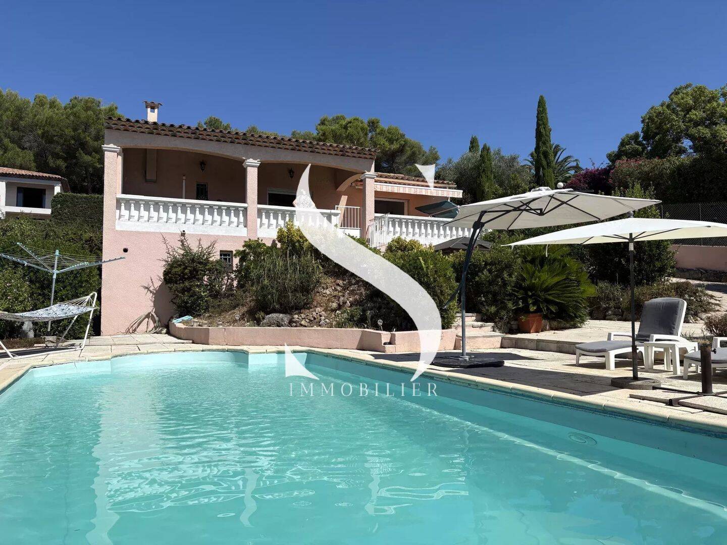 Maison 5 pièces 173 m² · à Vallauris · 172,7 m² · 799 900 €