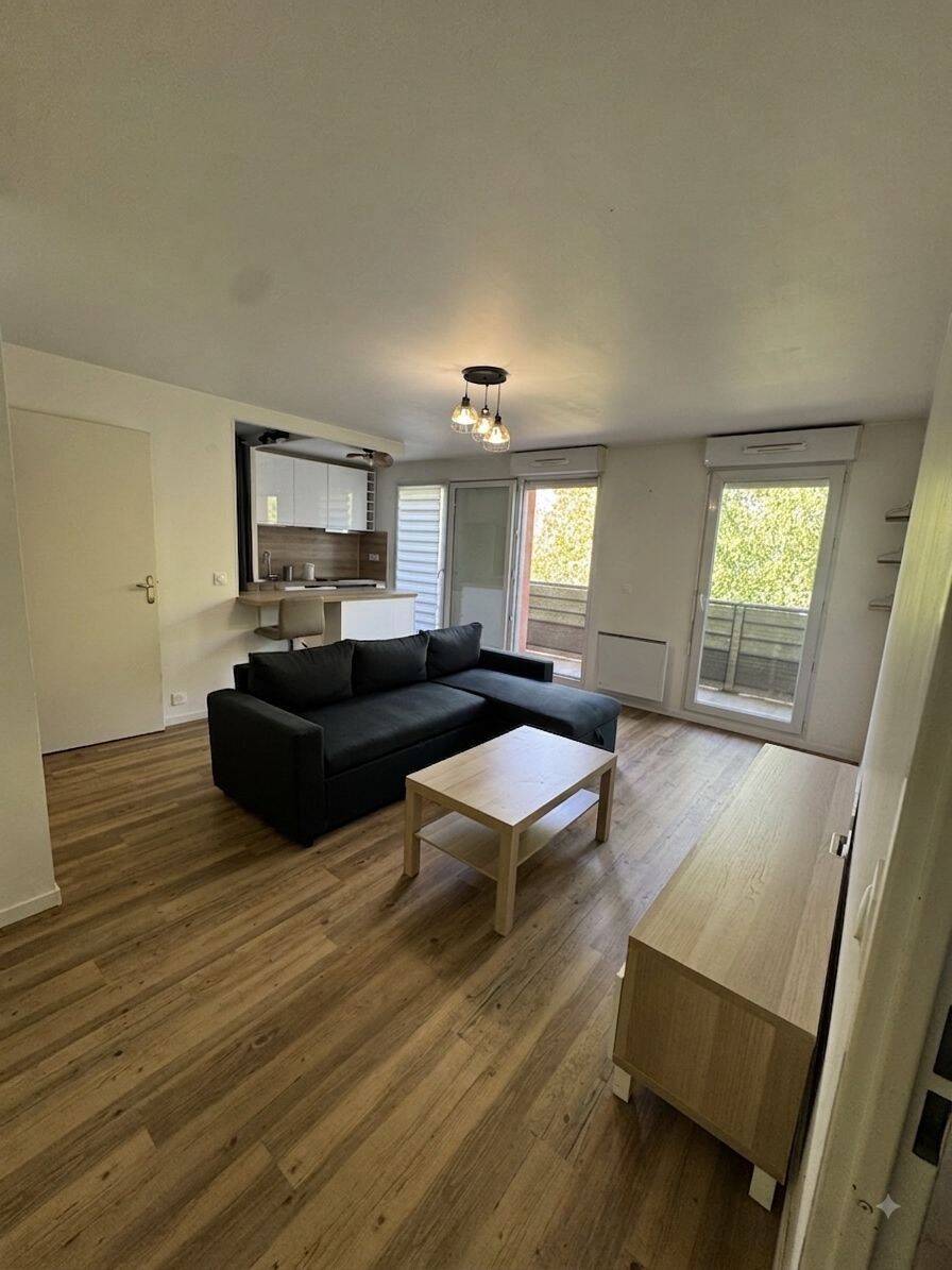 Appartement 2 pièces 48 m² · à Sainte-Geneviève-des-Bois · 48 m² · 1 050 €