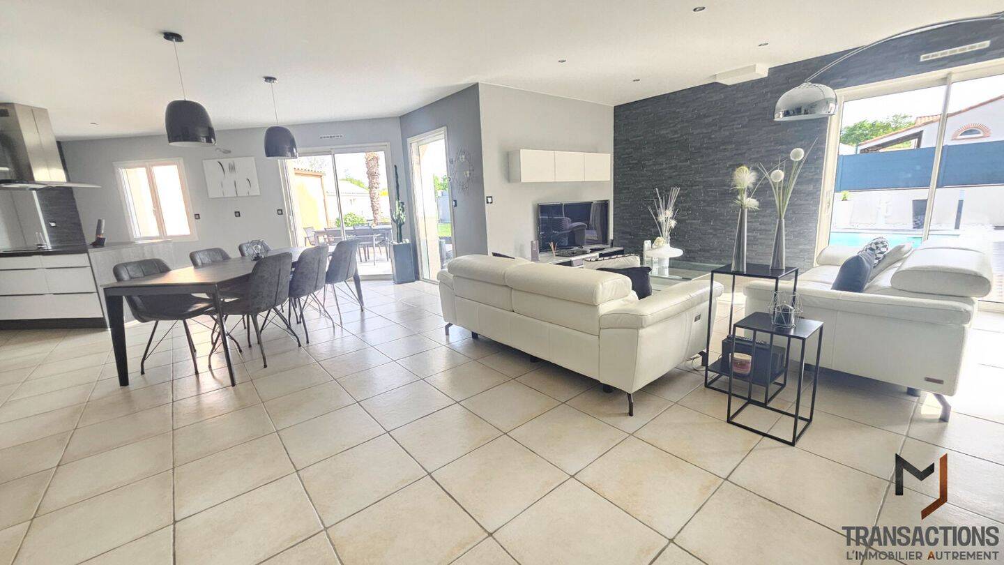 Maison 6 pièces 175 m² · à Sainte-Pazanne · 175,2 m² · 509 600 €