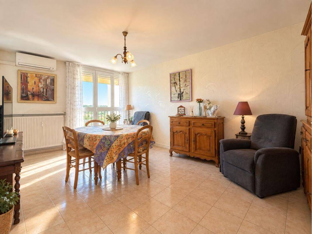 Appartement 4 pièces 79 m² · à Chenôve · 78,6 m² · 89 000 €
