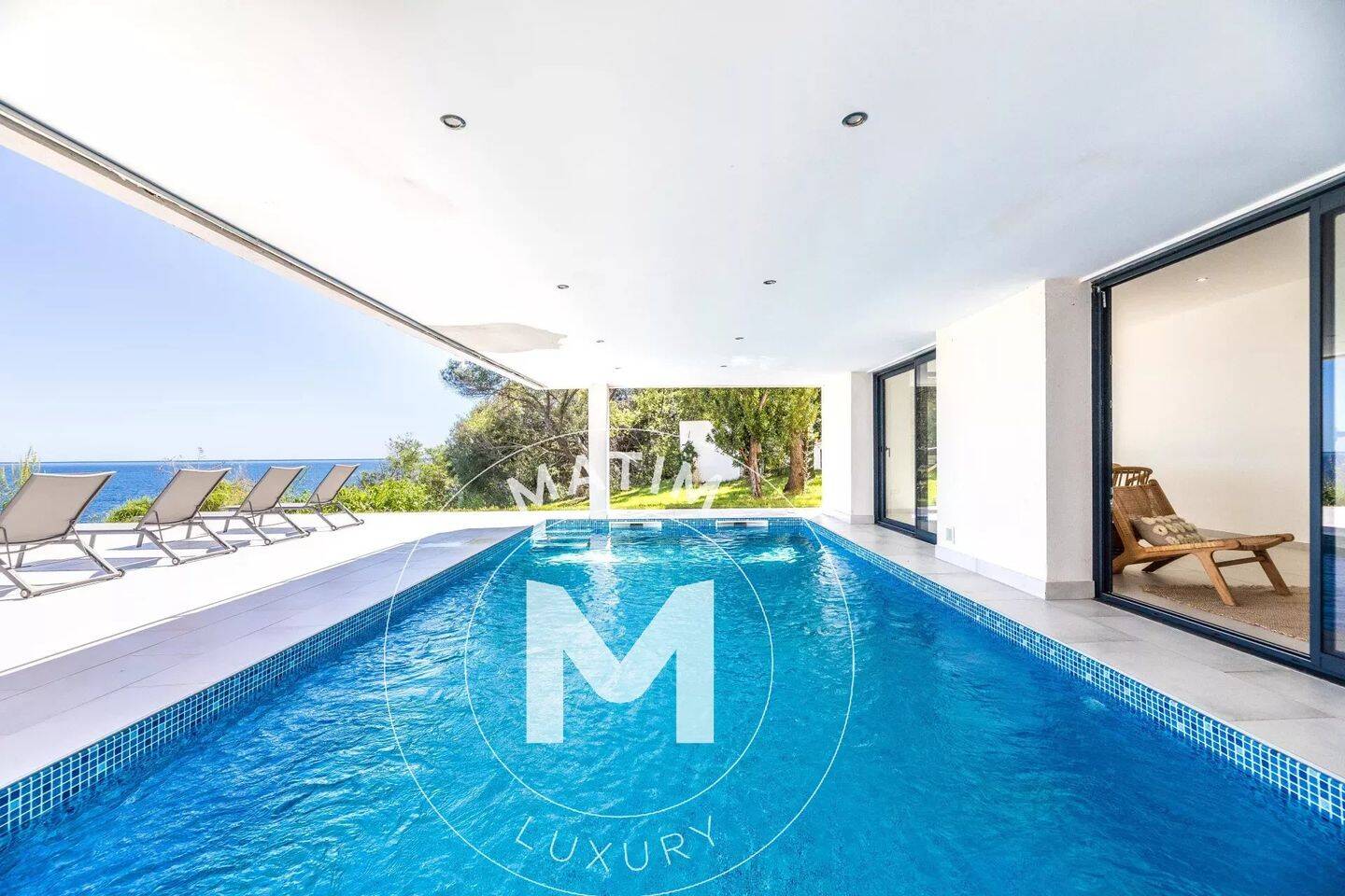 Maison 9 pièces 316 m² · à Sari-Solenzara · 316 m² · 3 900 000 €