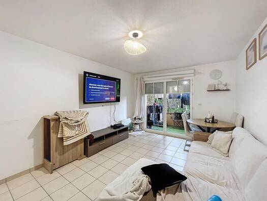 Appartement à vendre 98 500 € 3 pièces 2 chambres 56 m² RDC/1 Cavaillé Bergerac 24100