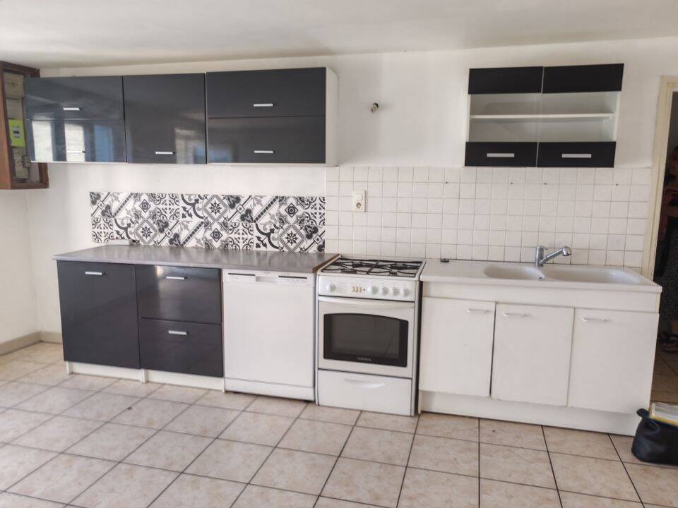 Maison 4 pièces 90 m² · à Saint-Étienne-des-Oullières · 90 m² · 1 120 €
