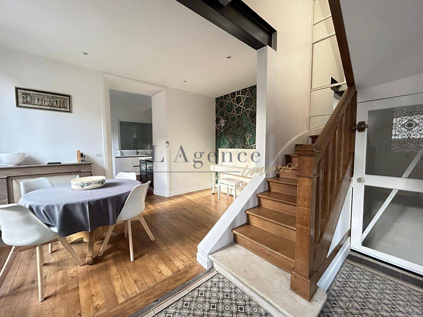 Maison 6 pièces 180 m² · à Chantilly · 180 m² · 3 000 €
