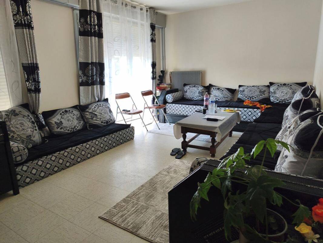 Appartement 4 pièces 79 m² · à Chartres · 78,9 m² · 104 500 €