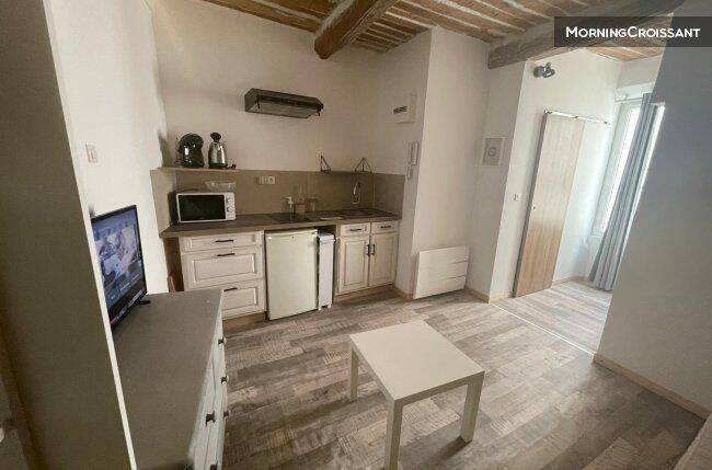 Appartement 1 pièce 17 m² · à Lorgues · 17 m² · 450 €