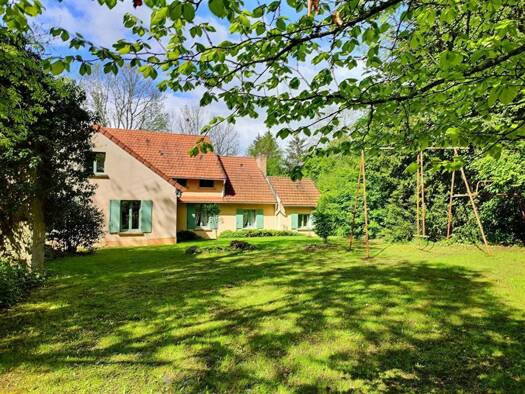 Maison à vendre 235 000 € 8 pièces 4 chambres 175 m² 3 374 m² de terrain Saint-André-en-Morvan 58140