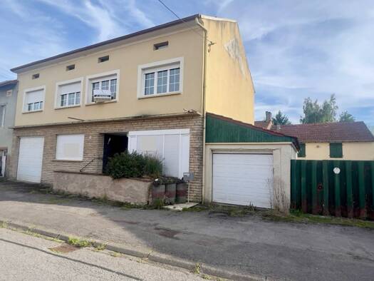 Maison à vendre 296 000 € 8 pièces 6 chambres 204 m² 1 480 m² de terrain Waldweistroff 57320