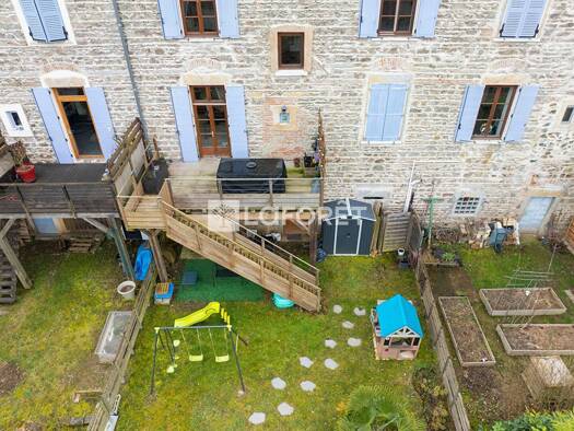 Maison à vendre 360 000 € 5 pièces 3 chambres 146 m² 139 m² de terrain L'Arbresle 69210