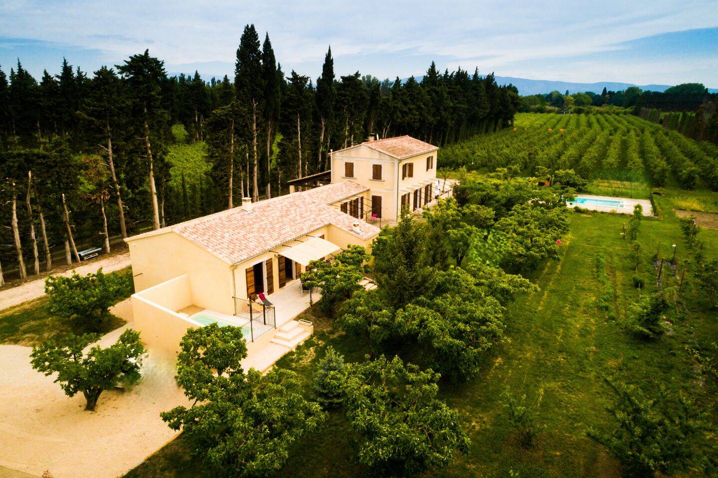 Maison 10 pièces 257 m² · à L'Isle-sur-la-Sorgue · 257 m² · 990 000 €