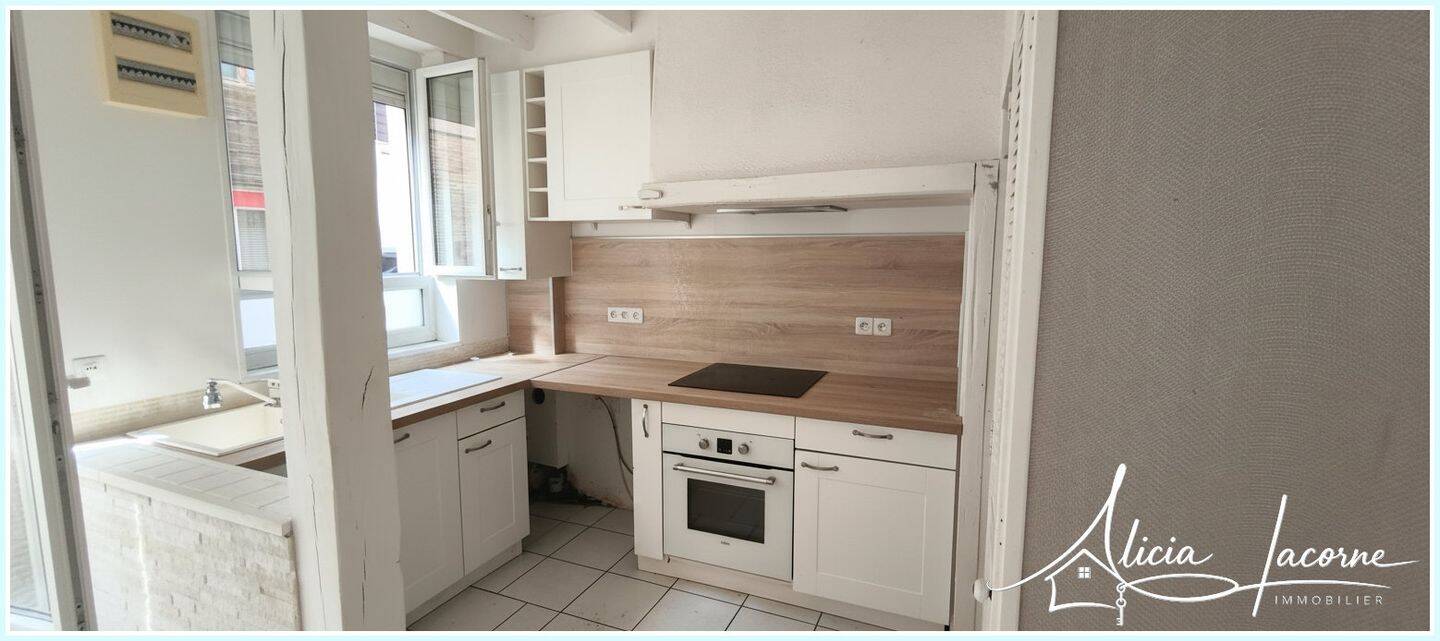 Maison 3 pièces 47 m² · à Bolbec · 46,7 m² · 77 000 €
