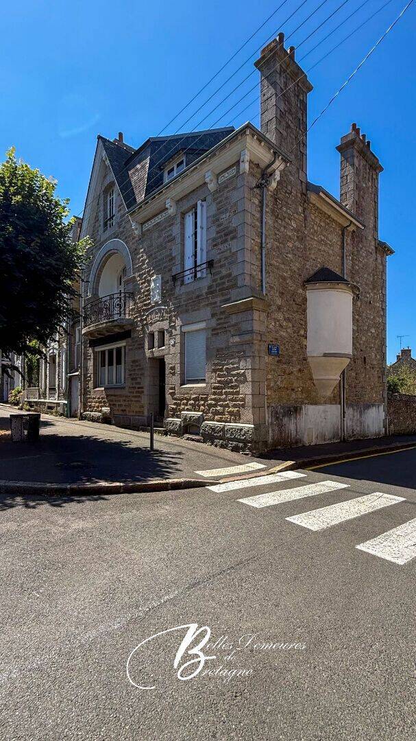 Maison 10 pièces 169 m² · à Guingamp · 169 m² · 296 400 €