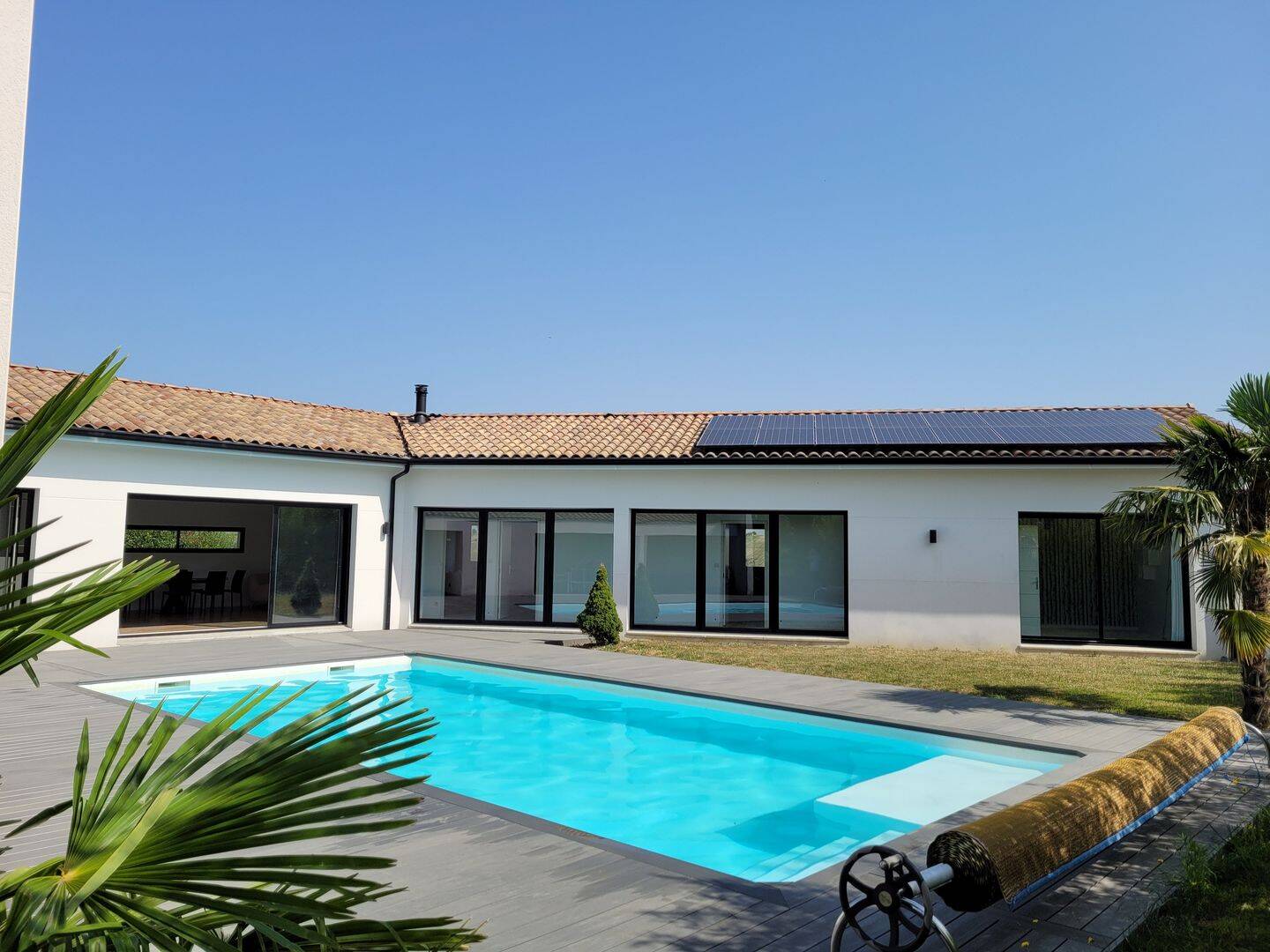 Maison 5 pièces 180 m² · à Drémil-Lafage · 180 m² · 2 350 €