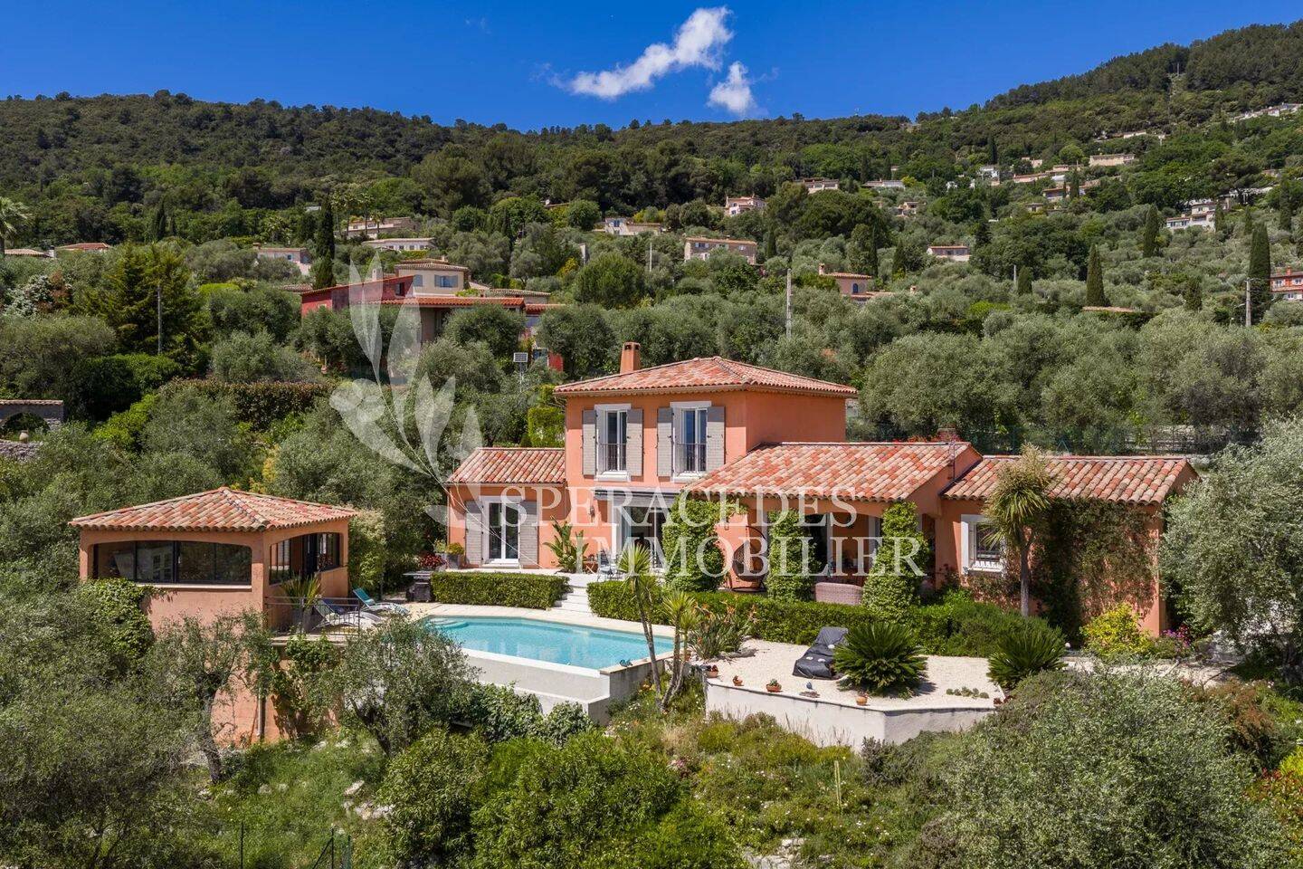 Maison 4 pièces 130 m² · à Le Tignet · 130 m² · 895 000 €