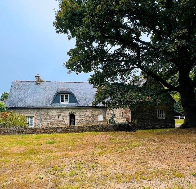 Maison 6 pièces 195 m² · à Locmalo · 195 m² · 257 250 €