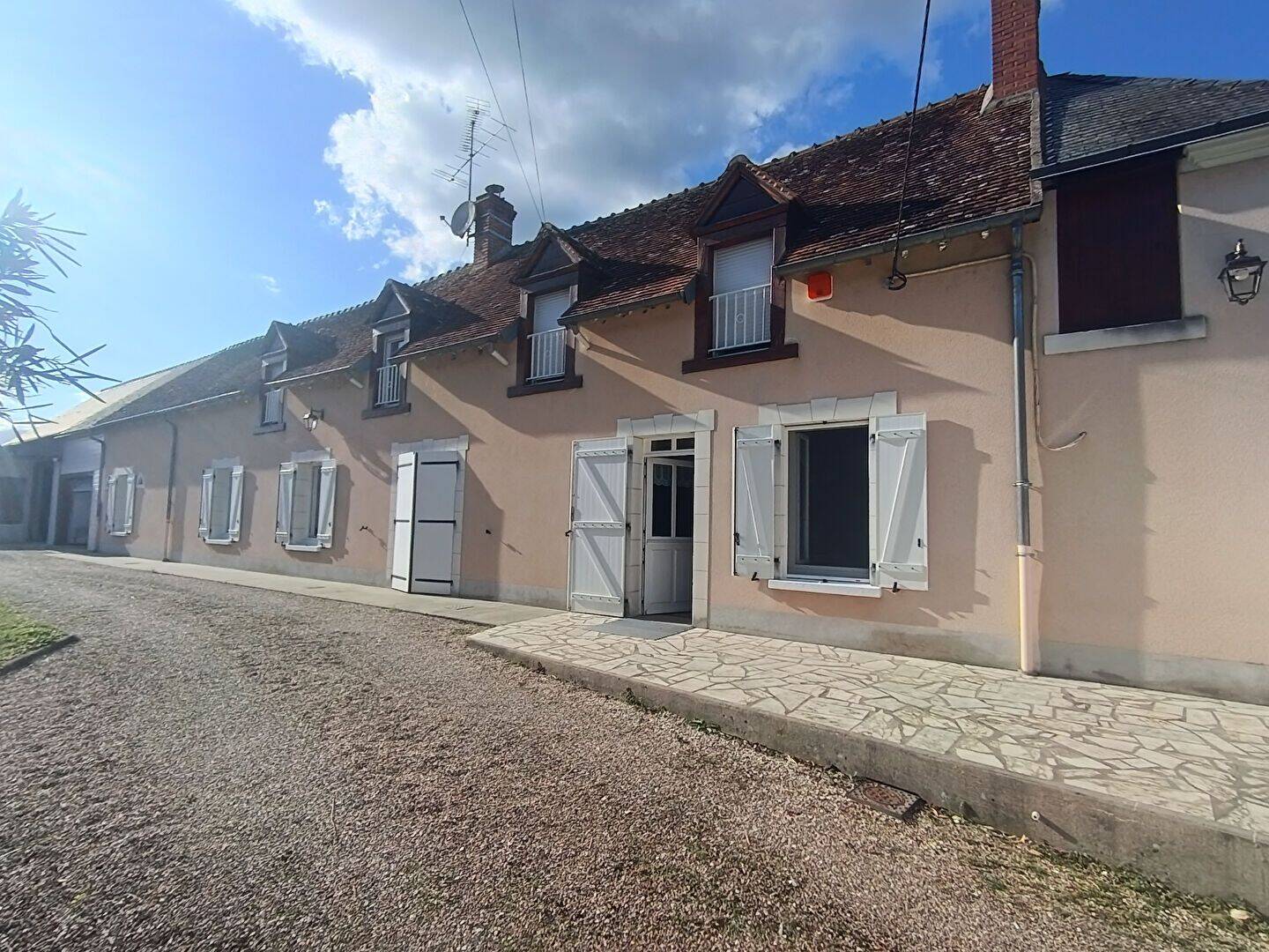 Maison 7 pièces 186 m² · à La Vernelle · 186 m² · 241 500 €