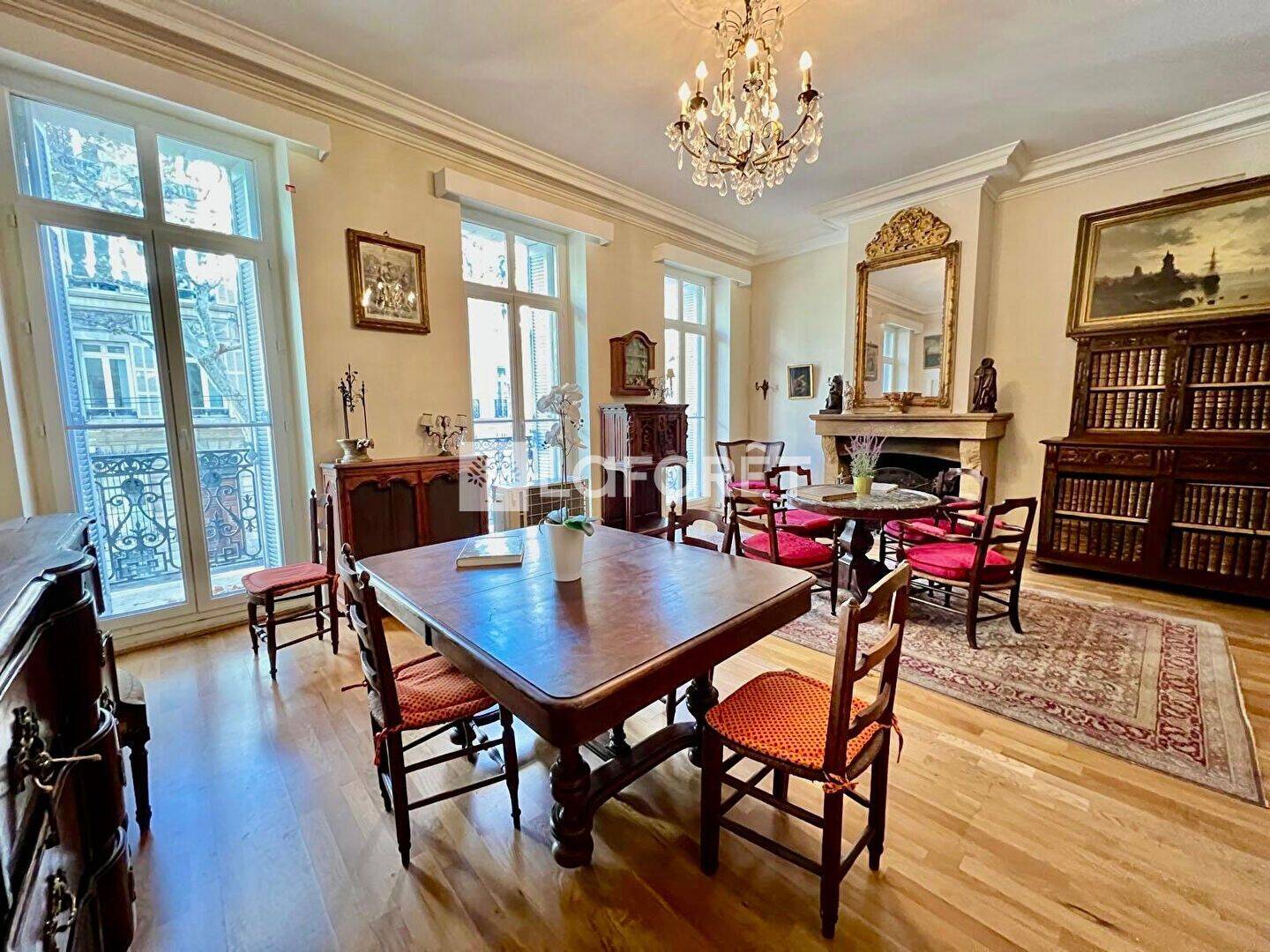 Appartement 4 pièces 143 m² · à Marseille 1er Arrondissement · 143 m² · 495 000 €