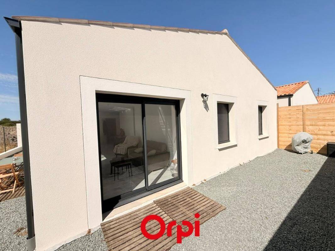 Maison 4 pièces 70 m² · à Surgères · 70 m² · 230 000 €