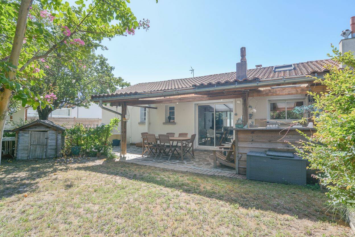 Maison 5 pièces 92 m² · à Villenave-d'Ornon · 92 m² · 331 000 €