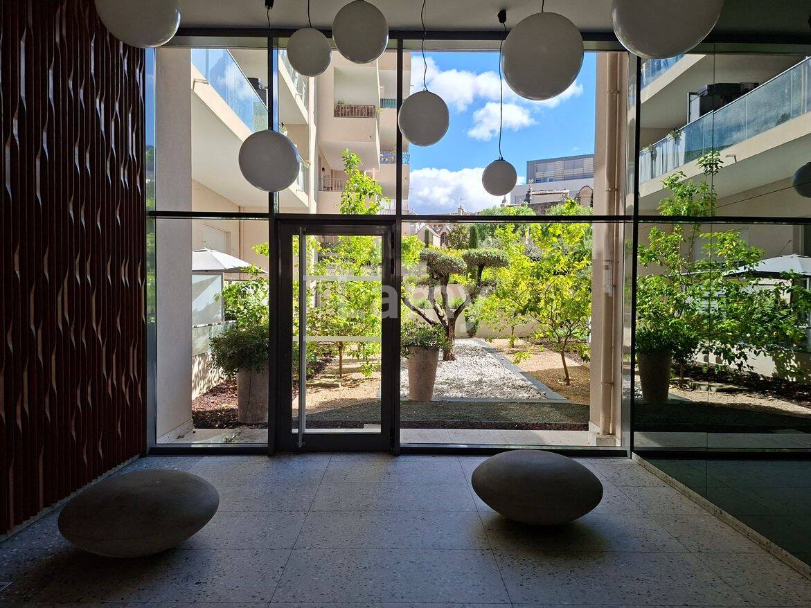 Appartement 1 pièce 29 m² · à Nice · 28,7 m² · 624 €