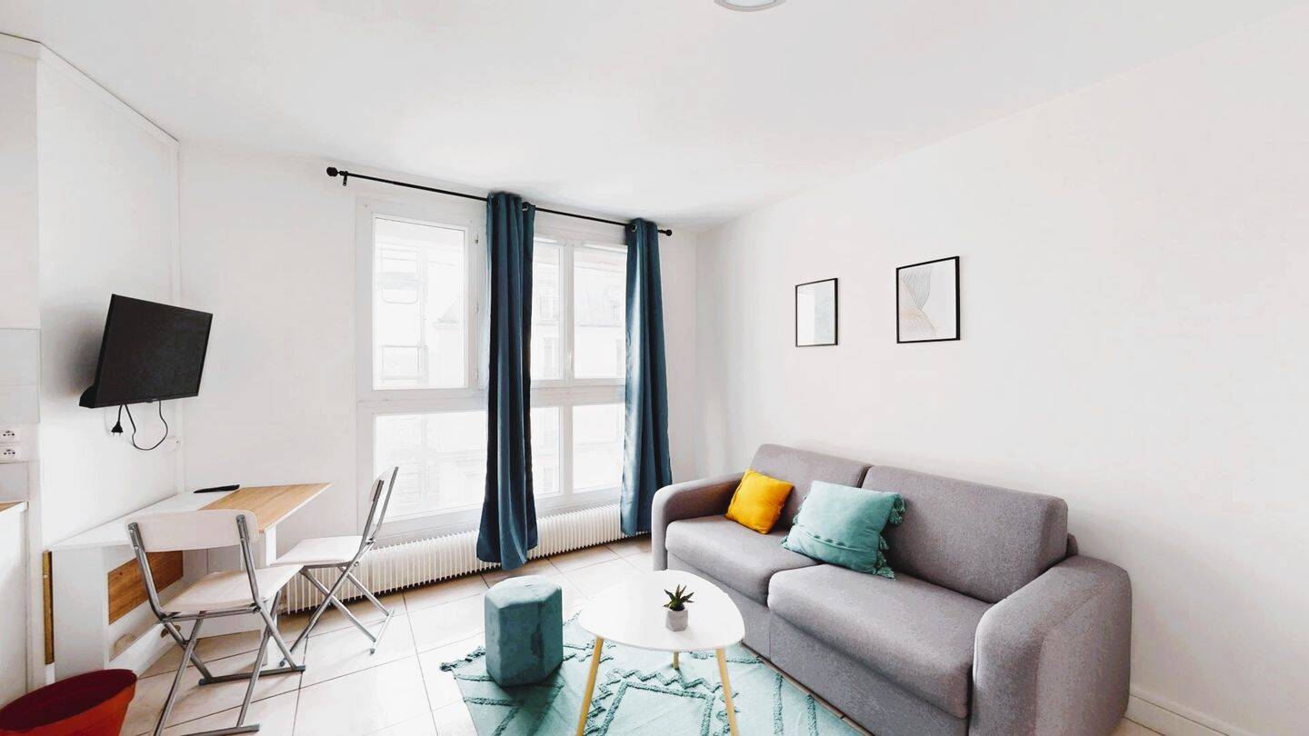 Appartement 1 pièce 19 m² · à Paris 18ème Arrondissement · 19 m² · 902 €