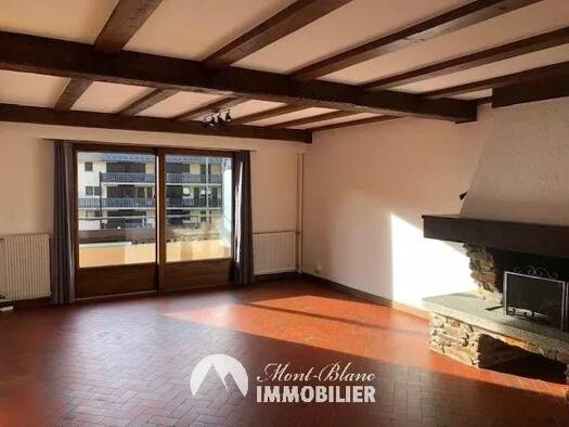 Appartement à louer 1 460 € 4 pièces 91,4 m² Étage 1/1 Ouest Saint-Gervais-les-Bains 74170