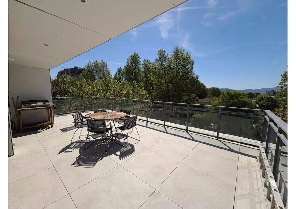 Appartement 4 pièces 110 m² · à Marseille 12ème Arrondissement · 110 m² · 2 250 €